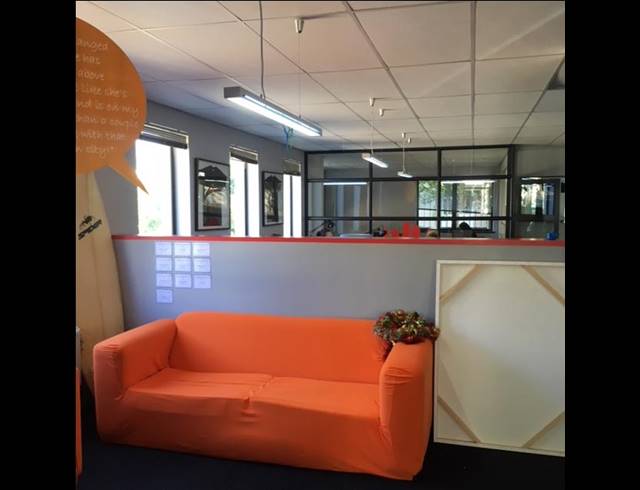 209M² OFFICE RENTED IN WESTLAKE